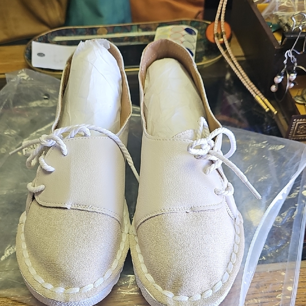 Elegant Cream Lace-Up Loafers